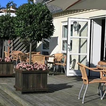 Rødkærgård Bed & Breakfast 3*