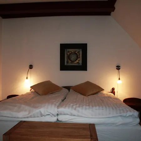 Rodkaergard B&B 케르테미네